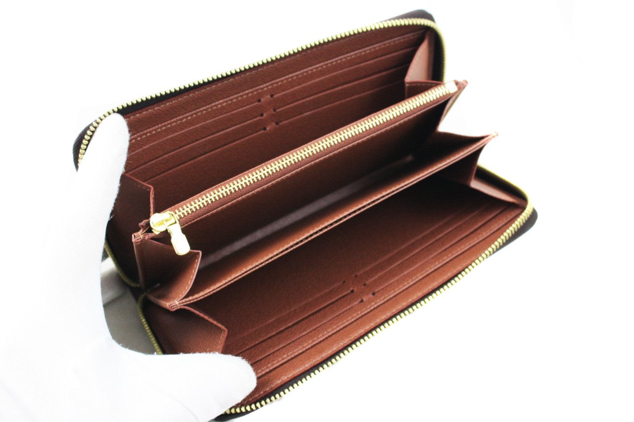 LOUIS VUITTON Monogram Canvas Zippy Wallet