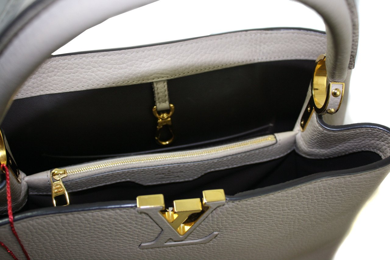 LOUIS VUITTON Taurillon Capucine MM