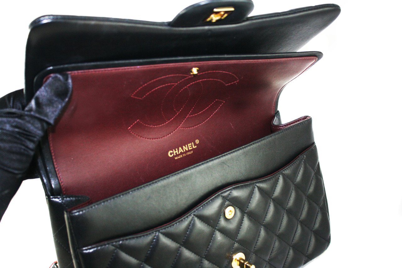 CHANEL Black Lambskin Quilted Jumbo Double Flap
