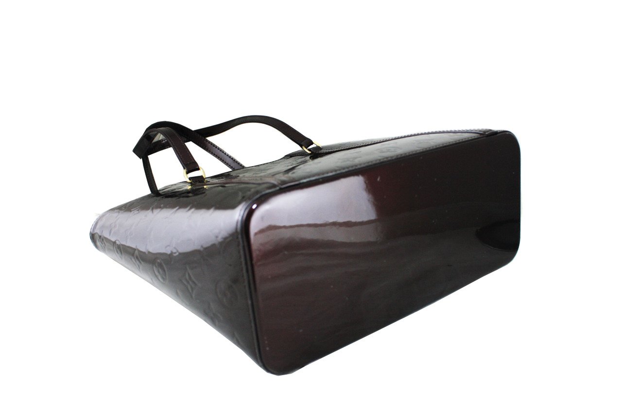 LOUIS VUITTON Amarante Monogram Vernis Avalon GM Bag