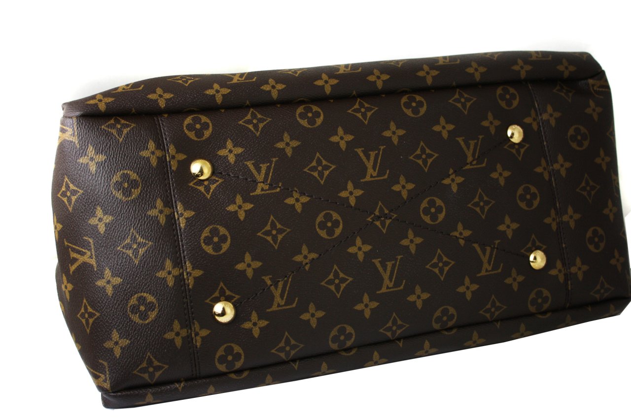 LOUIS VUITTON Monogram Canvas Artsy MM