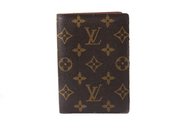 LOUIS VUITTON Monogram Canvas Passport Cover