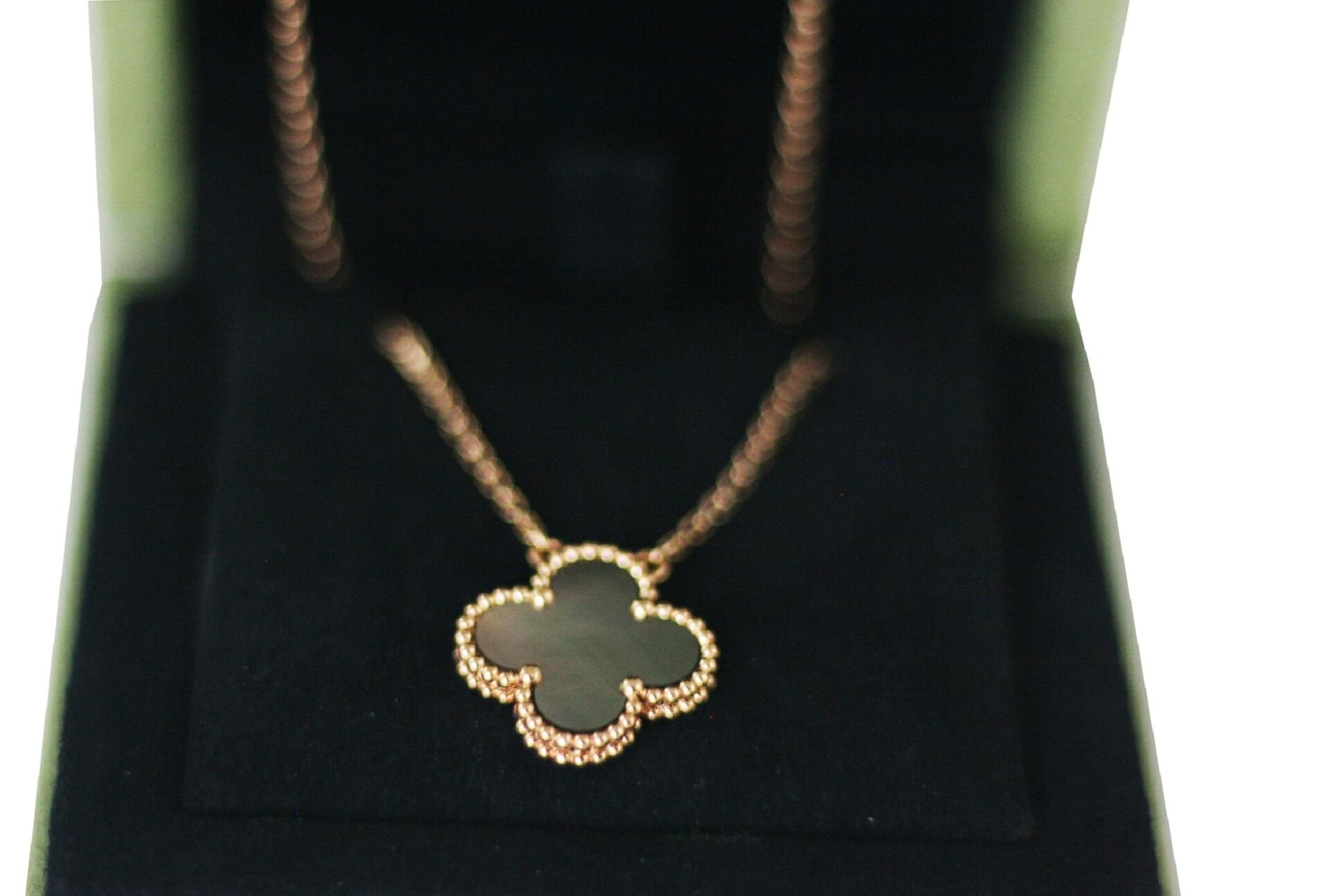 VAN CLEEF&ARPELS Rose Gold Vintage Alhambra Pendant
